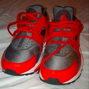 Nike - Air Haurache - Orange and Gray - Youth 6.5 (2016).